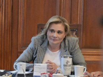 Como Bulto y Bulta al Canelo 